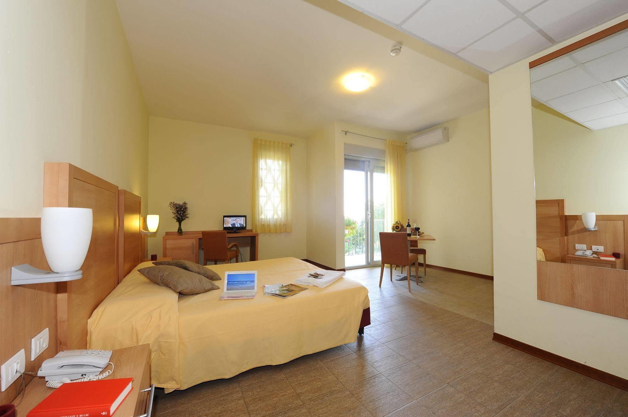 Hotel Foresteria โวลแตร์รา ภายนอก รูปภาพ
